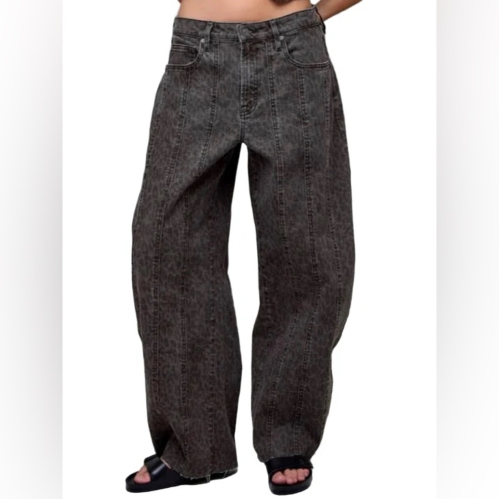 Sammie Brown Cheetah Seamed Barrel Jean - Picture 2 of 4